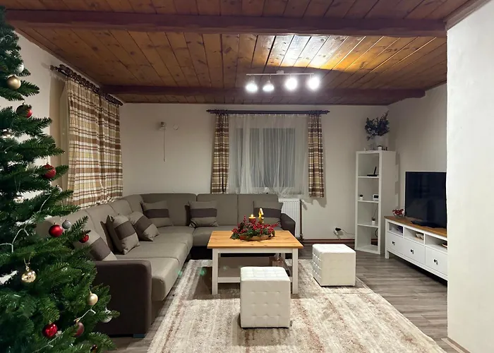 Horska Martin بيت للعطل *